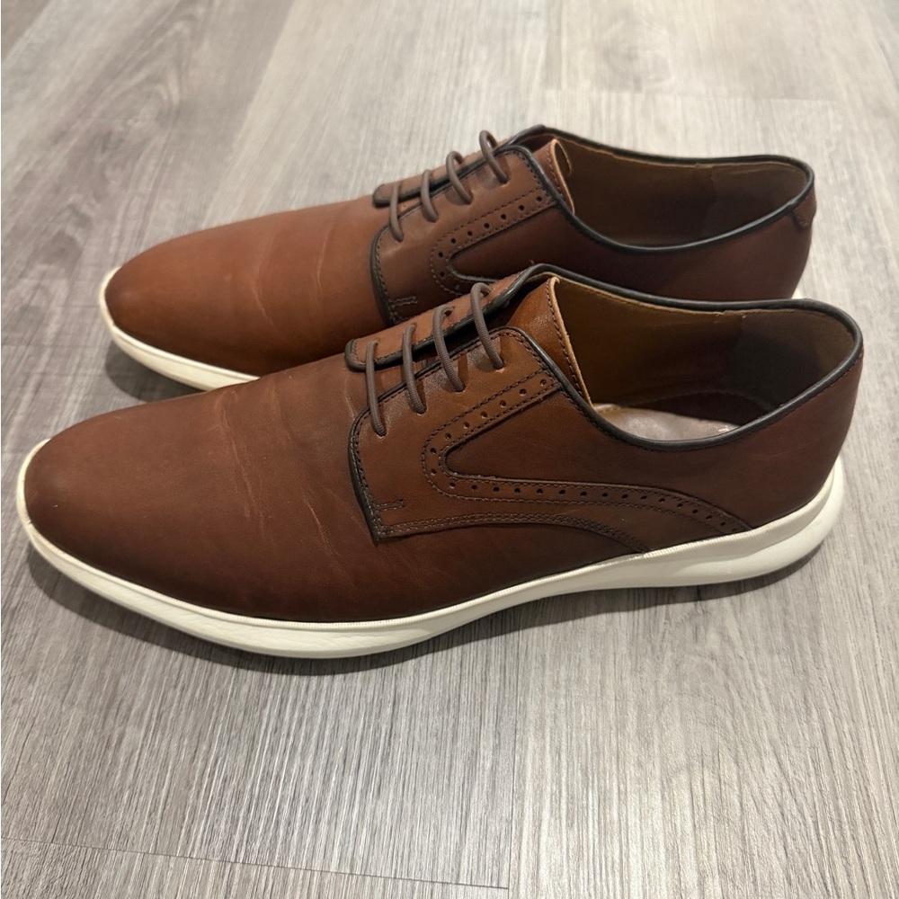 Johnston & Murphy Hennings Plain Toe in Mahogany Full Grain - Picture 4 of 10